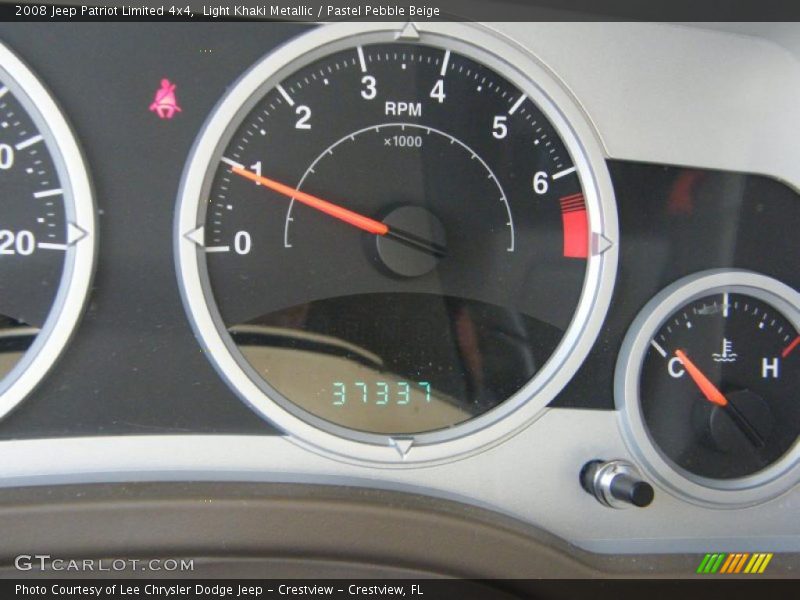 Light Khaki Metallic / Pastel Pebble Beige 2008 Jeep Patriot Limited 4x4