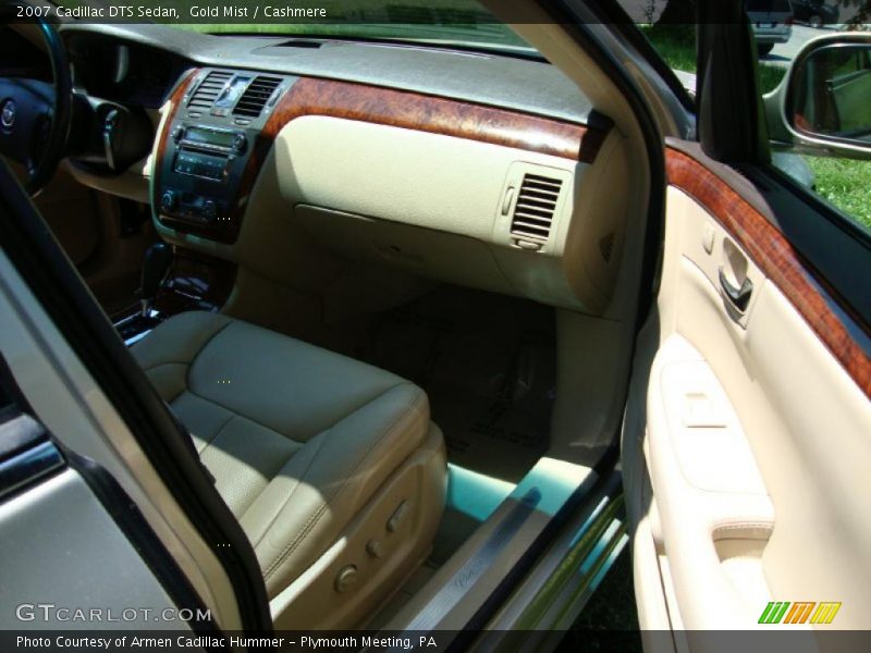 Gold Mist / Cashmere 2007 Cadillac DTS Sedan