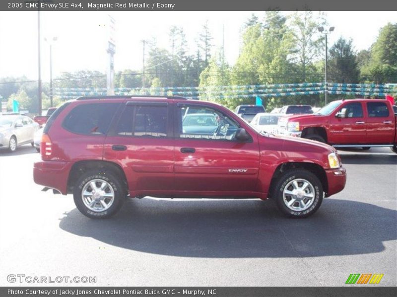 Magnetic Red Metallic / Ebony 2005 GMC Envoy SLE 4x4