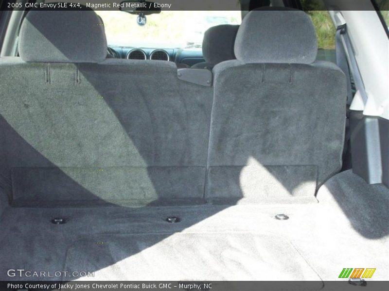Magnetic Red Metallic / Ebony 2005 GMC Envoy SLE 4x4