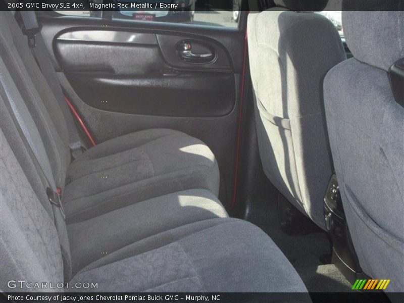 Magnetic Red Metallic / Ebony 2005 GMC Envoy SLE 4x4