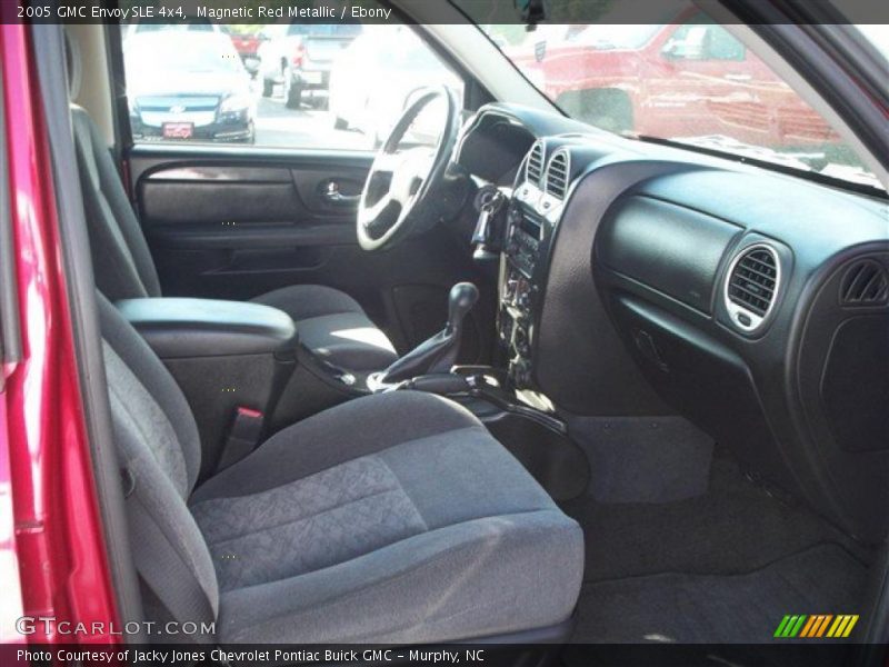 Magnetic Red Metallic / Ebony 2005 GMC Envoy SLE 4x4