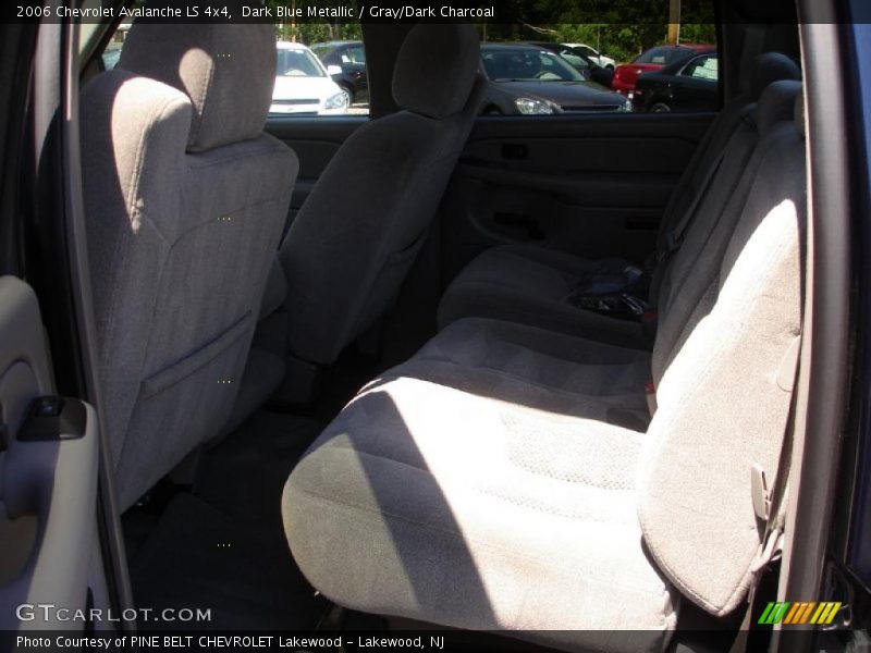 Dark Blue Metallic / Gray/Dark Charcoal 2006 Chevrolet Avalanche LS 4x4