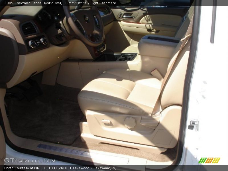 Summit White / Light Cashmere 2009 Chevrolet Tahoe Hybrid 4x4