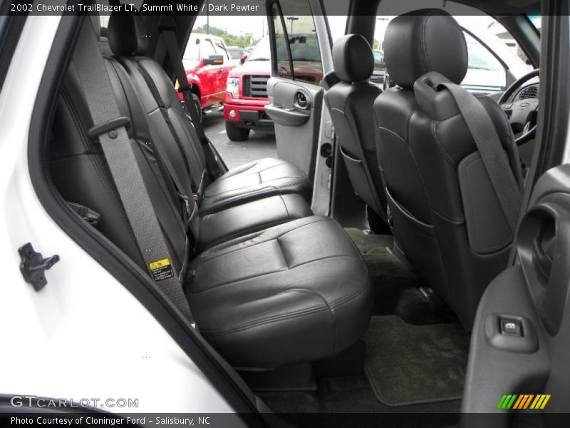 Summit White / Dark Pewter 2002 Chevrolet TrailBlazer LT