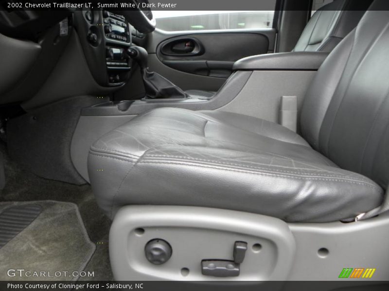 Summit White / Dark Pewter 2002 Chevrolet TrailBlazer LT