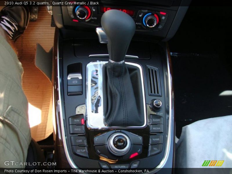 Quartz Grey Metallic / Black 2010 Audi Q5 3.2 quattro