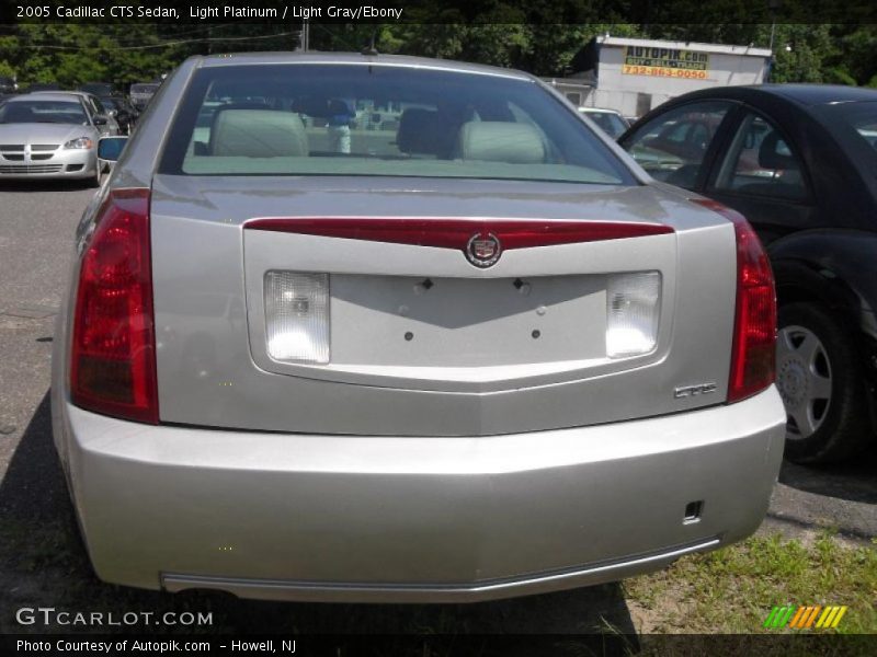 Light Platinum / Light Gray/Ebony 2005 Cadillac CTS Sedan