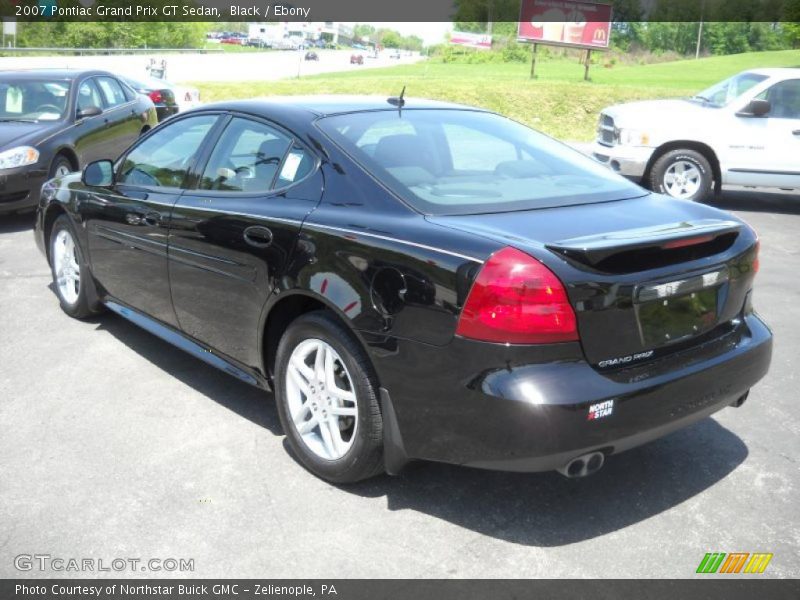 Black / Ebony 2007 Pontiac Grand Prix GT Sedan