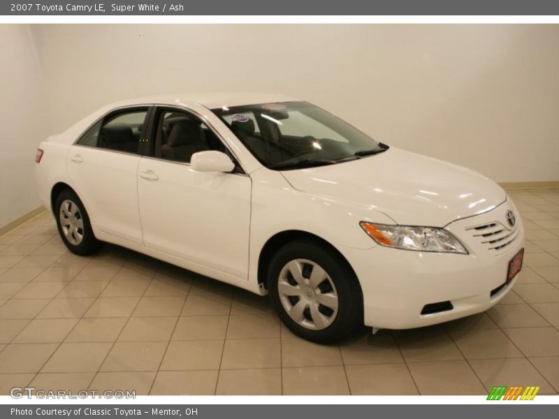 Super White / Ash 2007 Toyota Camry LE