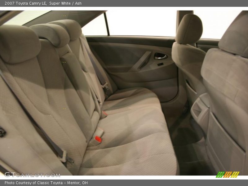 Super White / Ash 2007 Toyota Camry LE