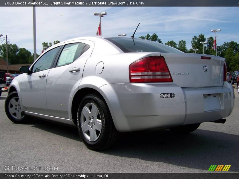 Bright Silver Metallic / Dark Slate Gray/Light Slate Gray 2008 Dodge Avenger SE