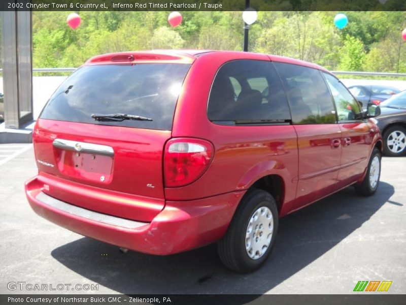 Inferno Red Tinted Pearlcoat / Taupe 2002 Chrysler Town & Country eL
