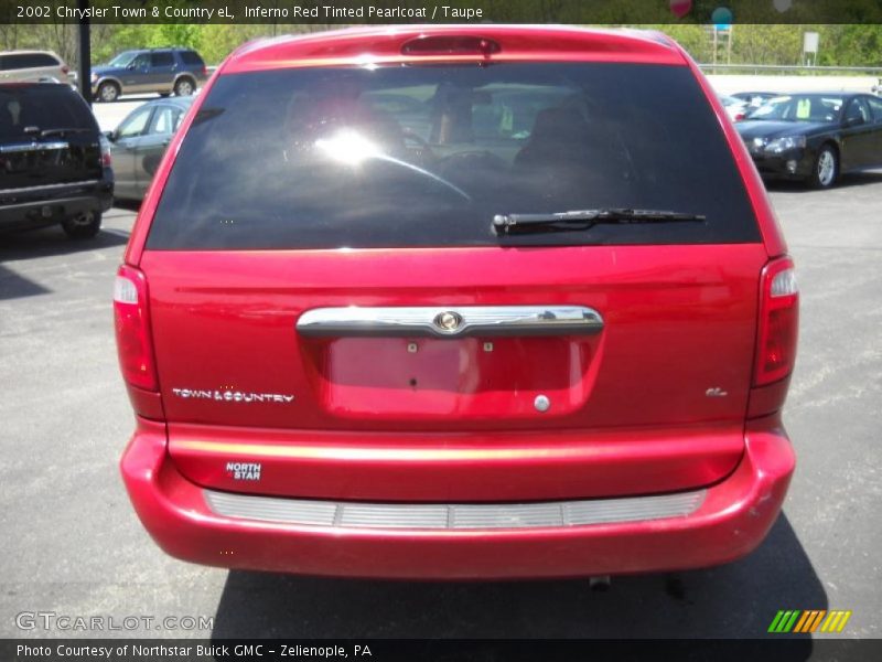 Inferno Red Tinted Pearlcoat / Taupe 2002 Chrysler Town & Country eL