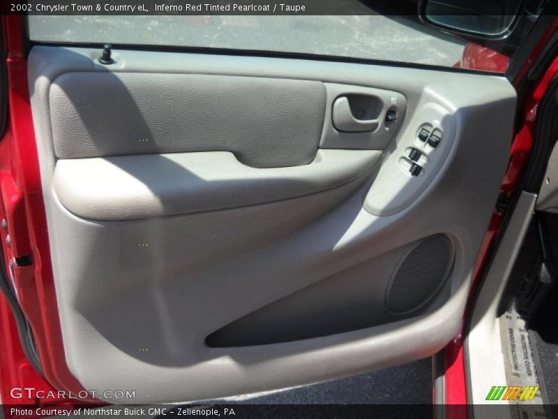 Inferno Red Tinted Pearlcoat / Taupe 2002 Chrysler Town & Country eL