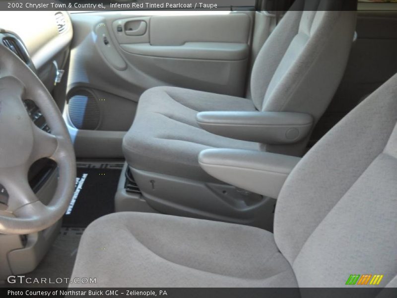 Inferno Red Tinted Pearlcoat / Taupe 2002 Chrysler Town & Country eL