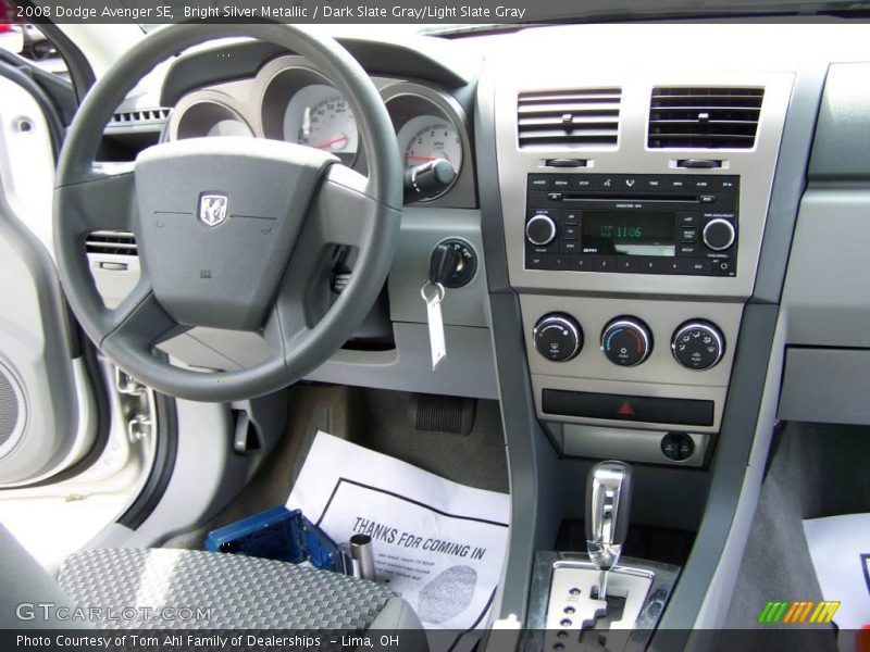 Bright Silver Metallic / Dark Slate Gray/Light Slate Gray 2008 Dodge Avenger SE