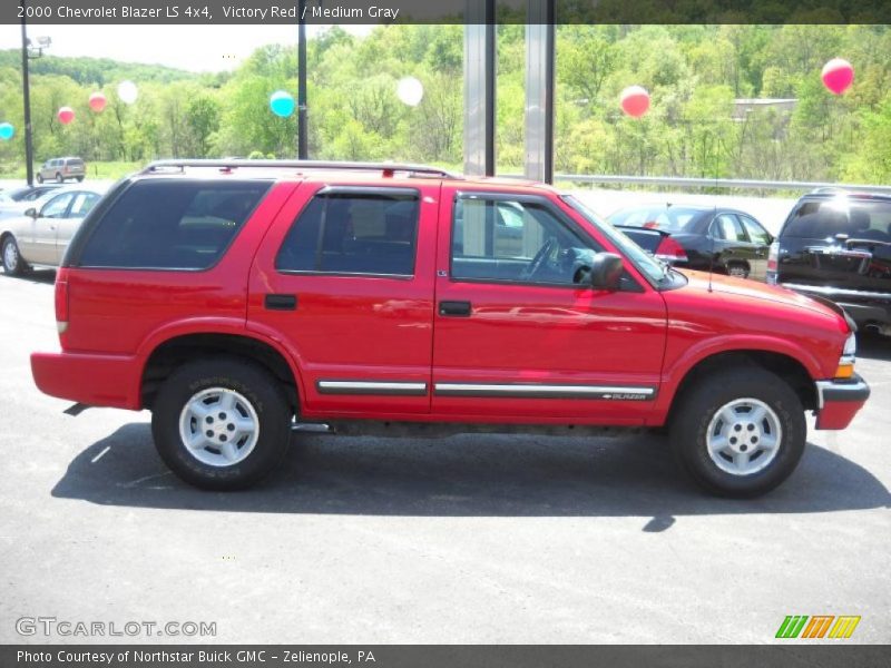 Victory Red / Medium Gray 2000 Chevrolet Blazer LS 4x4