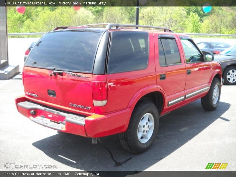 Victory Red / Medium Gray 2000 Chevrolet Blazer LS 4x4