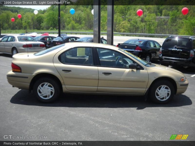 Light Gold Pearl / Tan 1996 Dodge Stratus ES