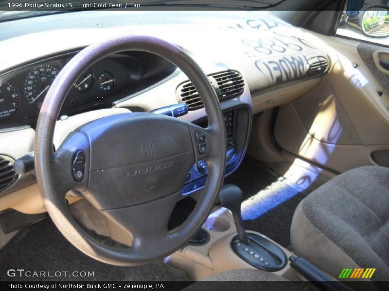 Light Gold Pearl / Tan 1996 Dodge Stratus ES