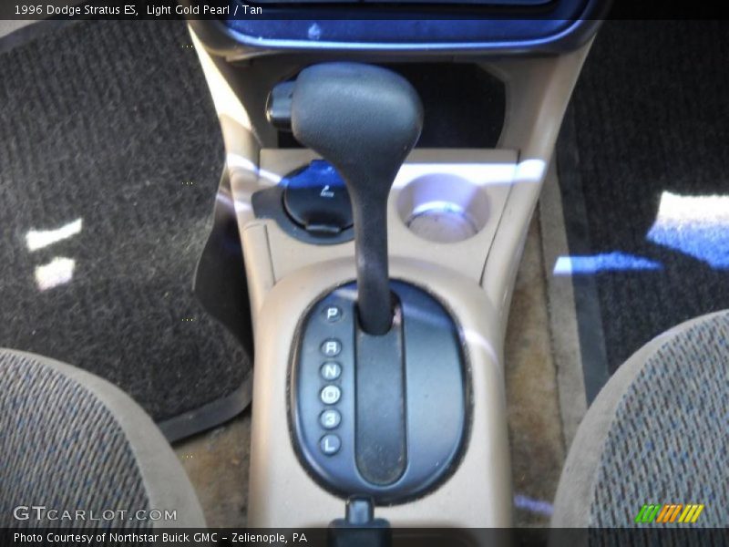 Light Gold Pearl / Tan 1996 Dodge Stratus ES
