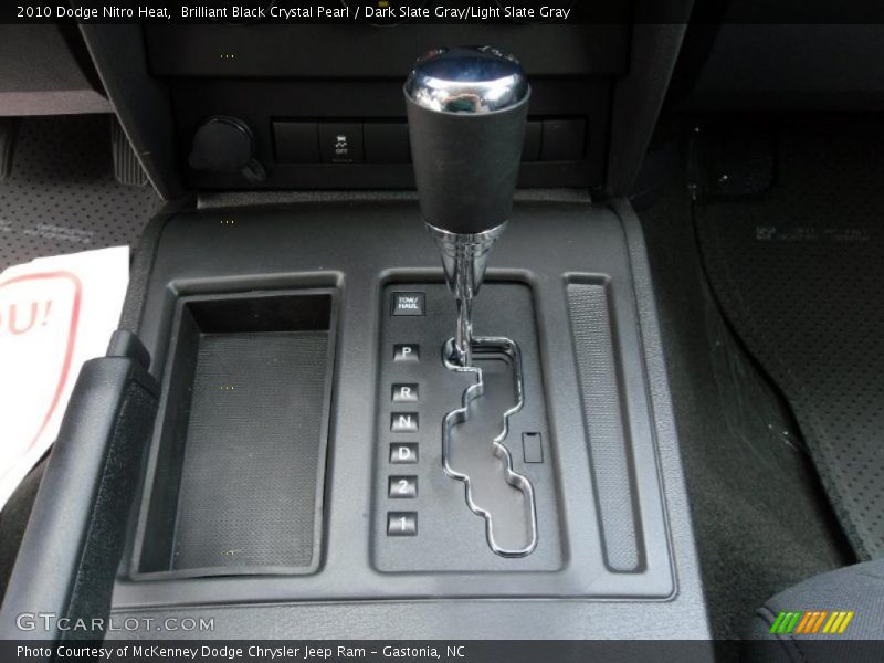 Brilliant Black Crystal Pearl / Dark Slate Gray/Light Slate Gray 2010 Dodge Nitro Heat