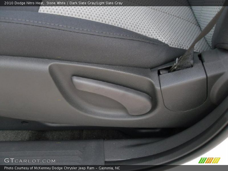 Stone White / Dark Slate Gray/Light Slate Gray 2010 Dodge Nitro Heat