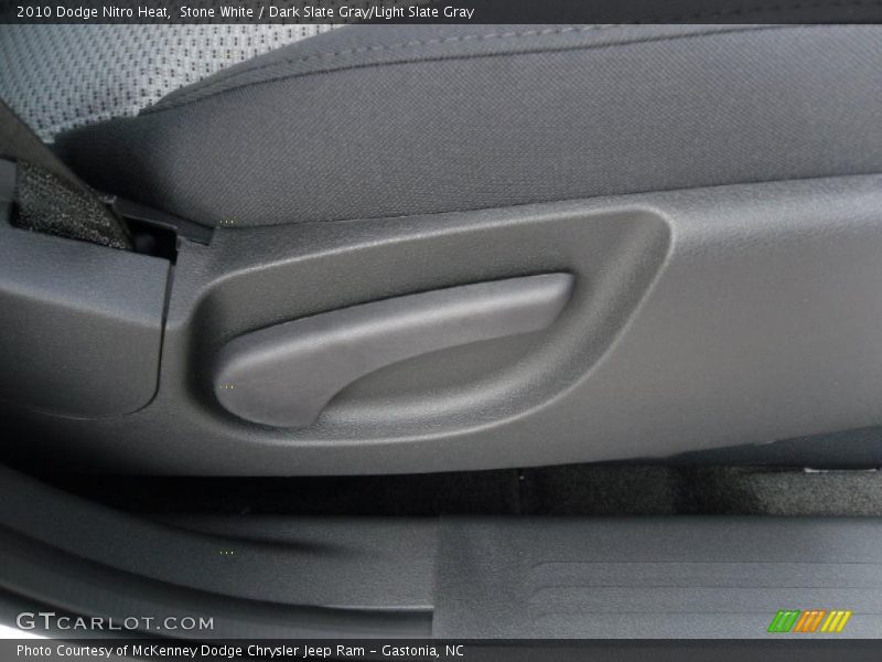 Stone White / Dark Slate Gray/Light Slate Gray 2010 Dodge Nitro Heat