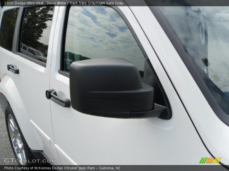 Stone White / Dark Slate Gray/Light Slate Gray 2010 Dodge Nitro Heat
