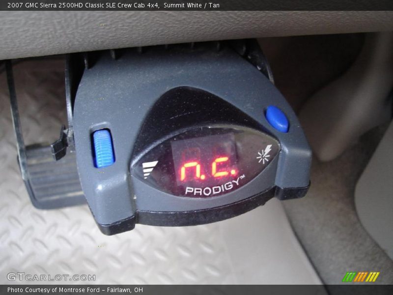 Summit White / Tan 2007 GMC Sierra 2500HD Classic SLE Crew Cab 4x4