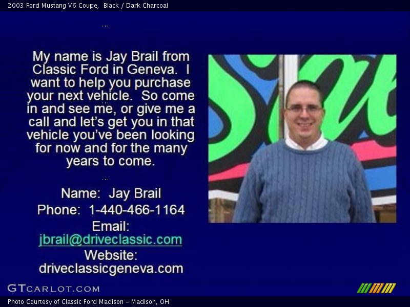 Black / Dark Charcoal 2003 Ford Mustang V6 Coupe