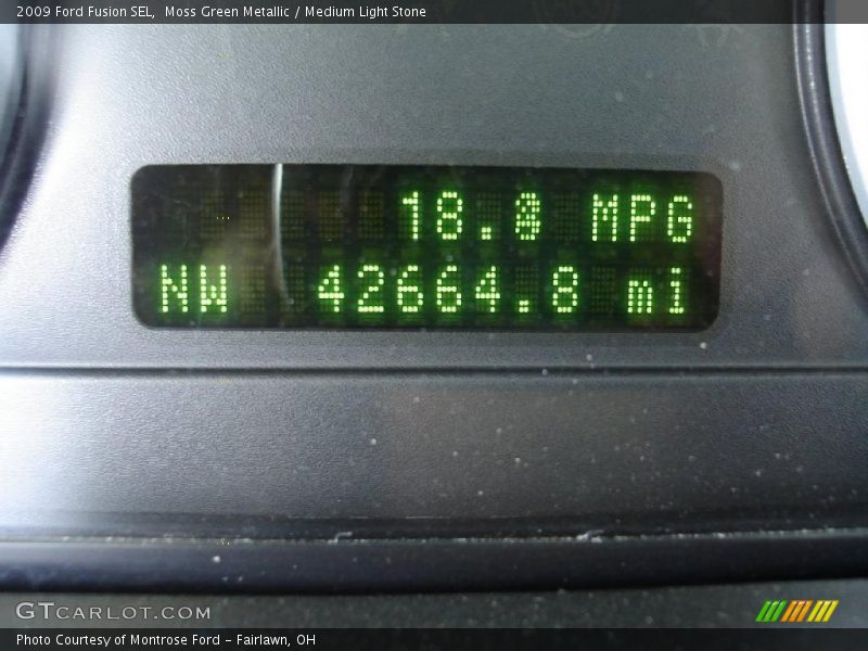 Moss Green Metallic / Medium Light Stone 2009 Ford Fusion SEL