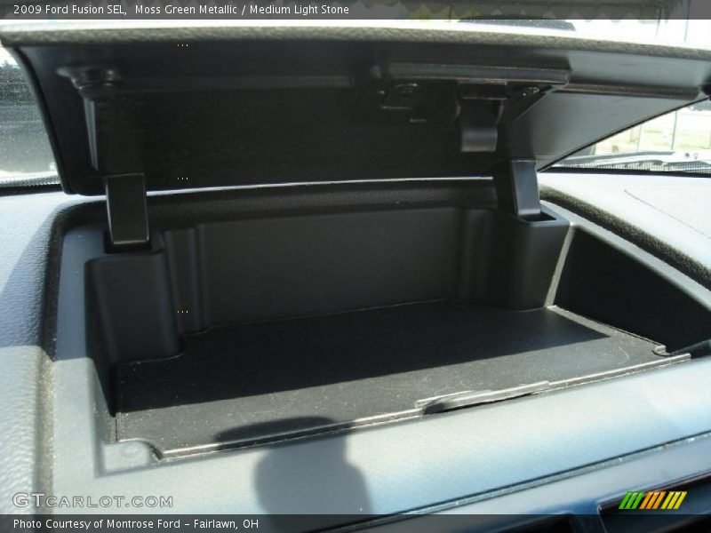 Moss Green Metallic / Medium Light Stone 2009 Ford Fusion SEL