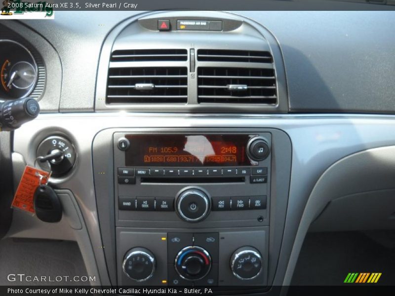 Silver Pearl / Gray 2008 Saturn Aura XE 3.5