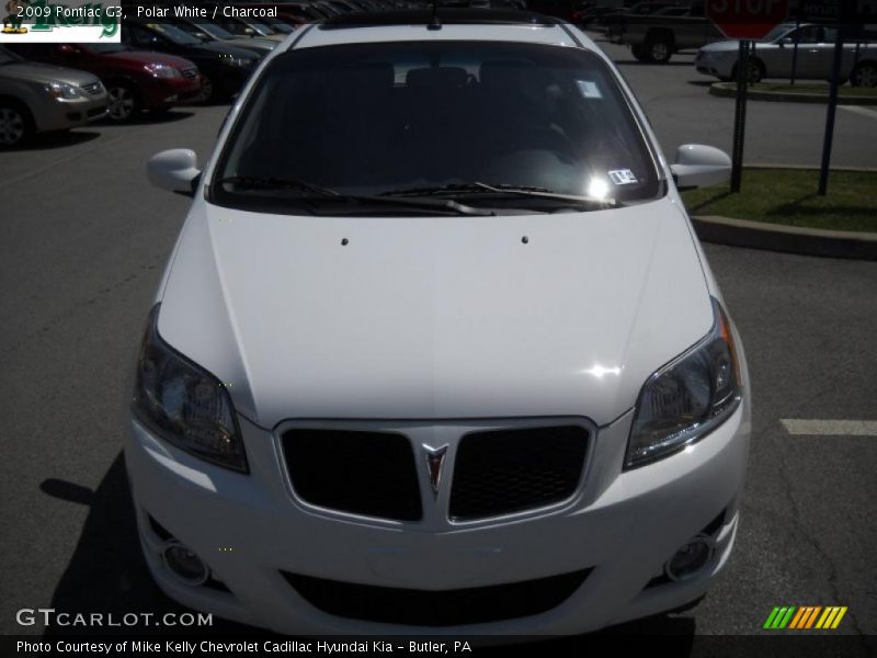 Polar White / Charcoal 2009 Pontiac G3