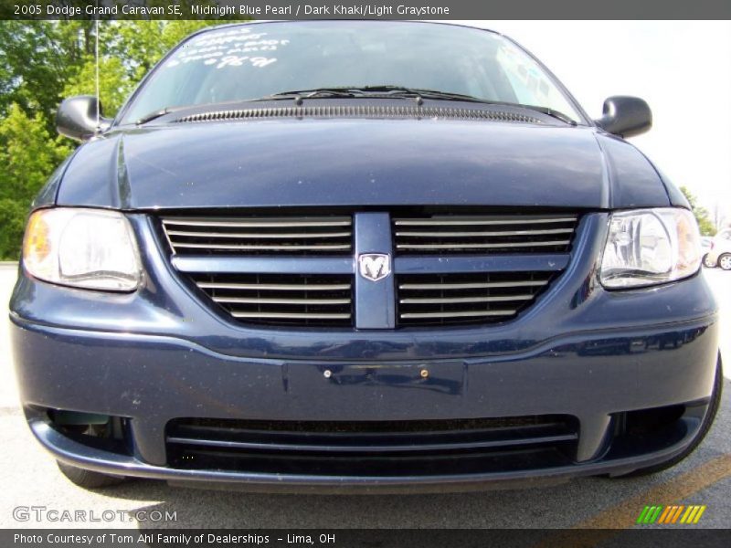 Midnight Blue Pearl / Dark Khaki/Light Graystone 2005 Dodge Grand Caravan SE