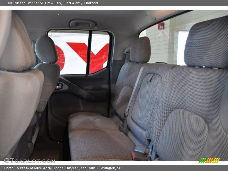 Red Alert / Charcoal 2006 Nissan Frontier SE Crew Cab