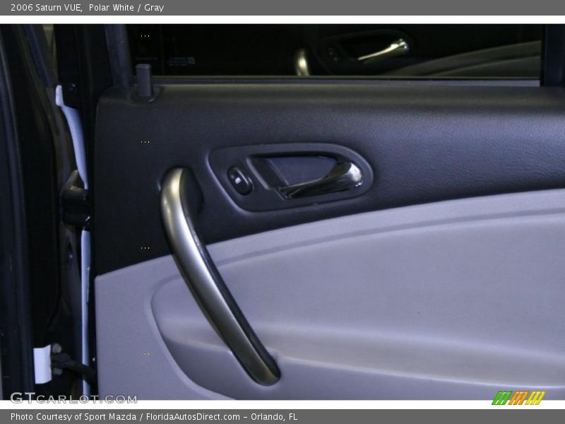 Polar White / Gray 2006 Saturn VUE