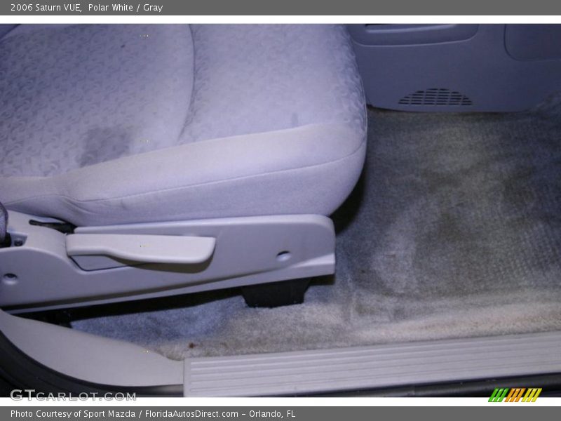 Polar White / Gray 2006 Saturn VUE