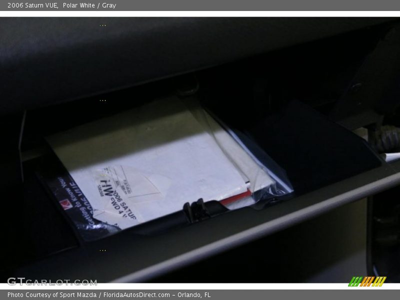 Polar White / Gray 2006 Saturn VUE