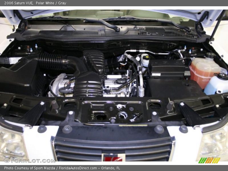 Polar White / Gray 2006 Saturn VUE