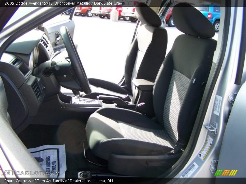 Bright Silver Metallic / Dark Slate Gray 2009 Dodge Avenger SXT