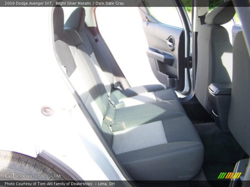 Bright Silver Metallic / Dark Slate Gray 2009 Dodge Avenger SXT