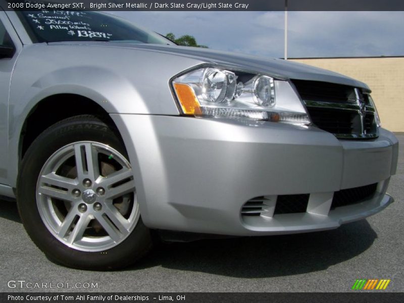 Bright Silver Metallic / Dark Slate Gray/Light Slate Gray 2008 Dodge Avenger SXT
