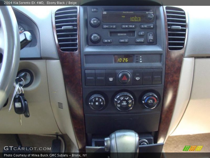 Ebony Black / Beige 2004 Kia Sorento EX 4WD