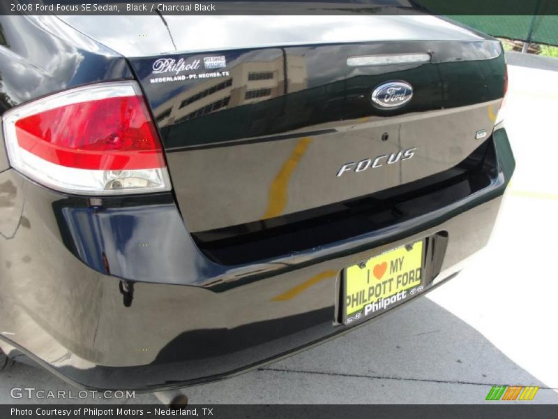 Black / Charcoal Black 2008 Ford Focus SE Sedan