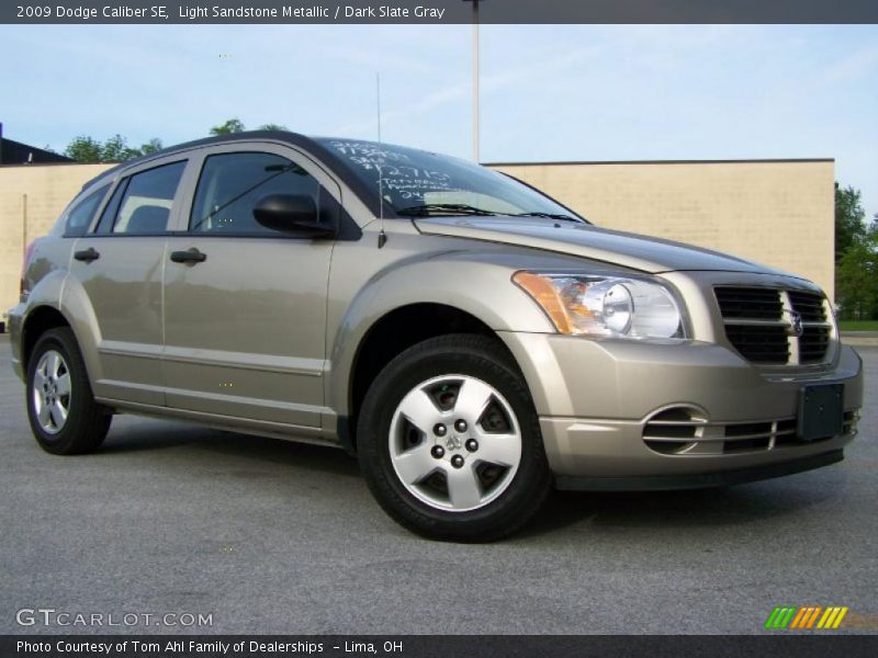 Light Sandstone Metallic / Dark Slate Gray 2009 Dodge Caliber SE