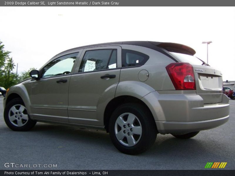 Light Sandstone Metallic / Dark Slate Gray 2009 Dodge Caliber SE