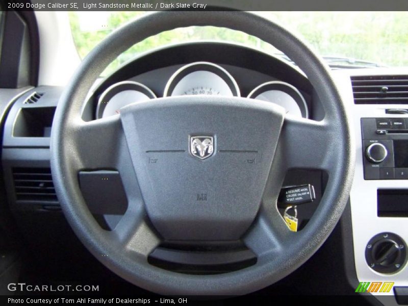 Light Sandstone Metallic / Dark Slate Gray 2009 Dodge Caliber SE